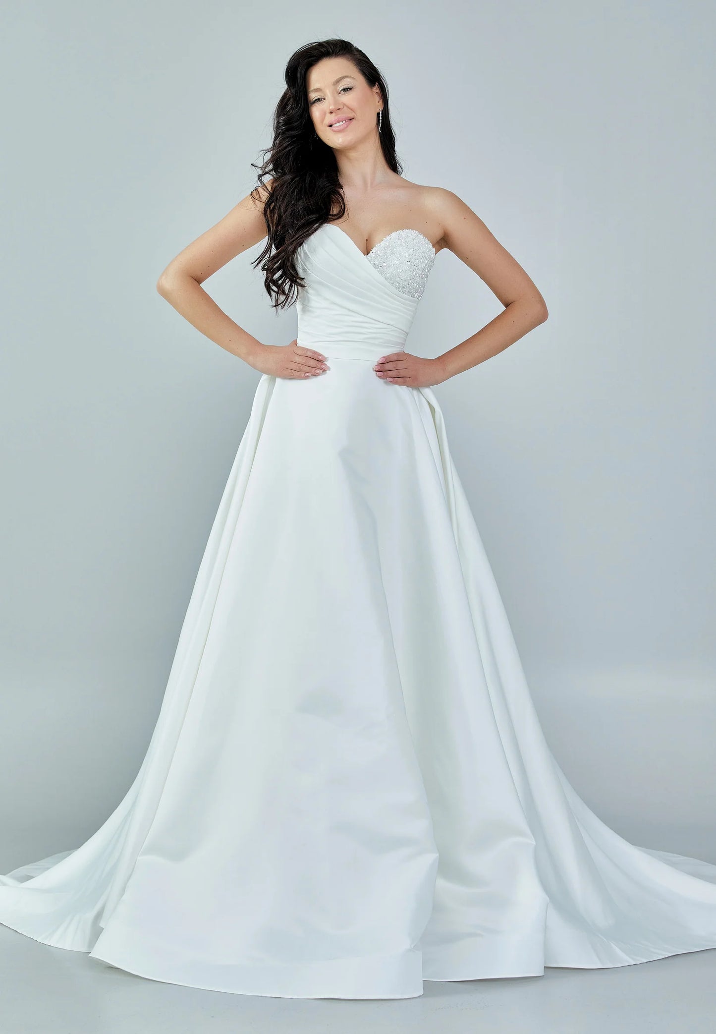Strapless Maxi Satin Regular Wedding Dress Unit Price: $500