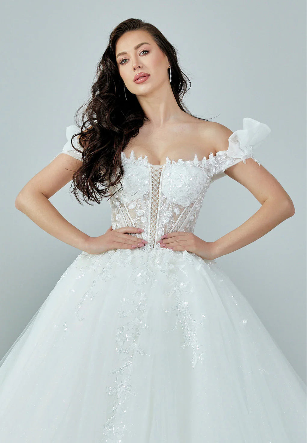 Off Shoulder Maxi Tulle Regular Wedding Dress Unit Price: $495