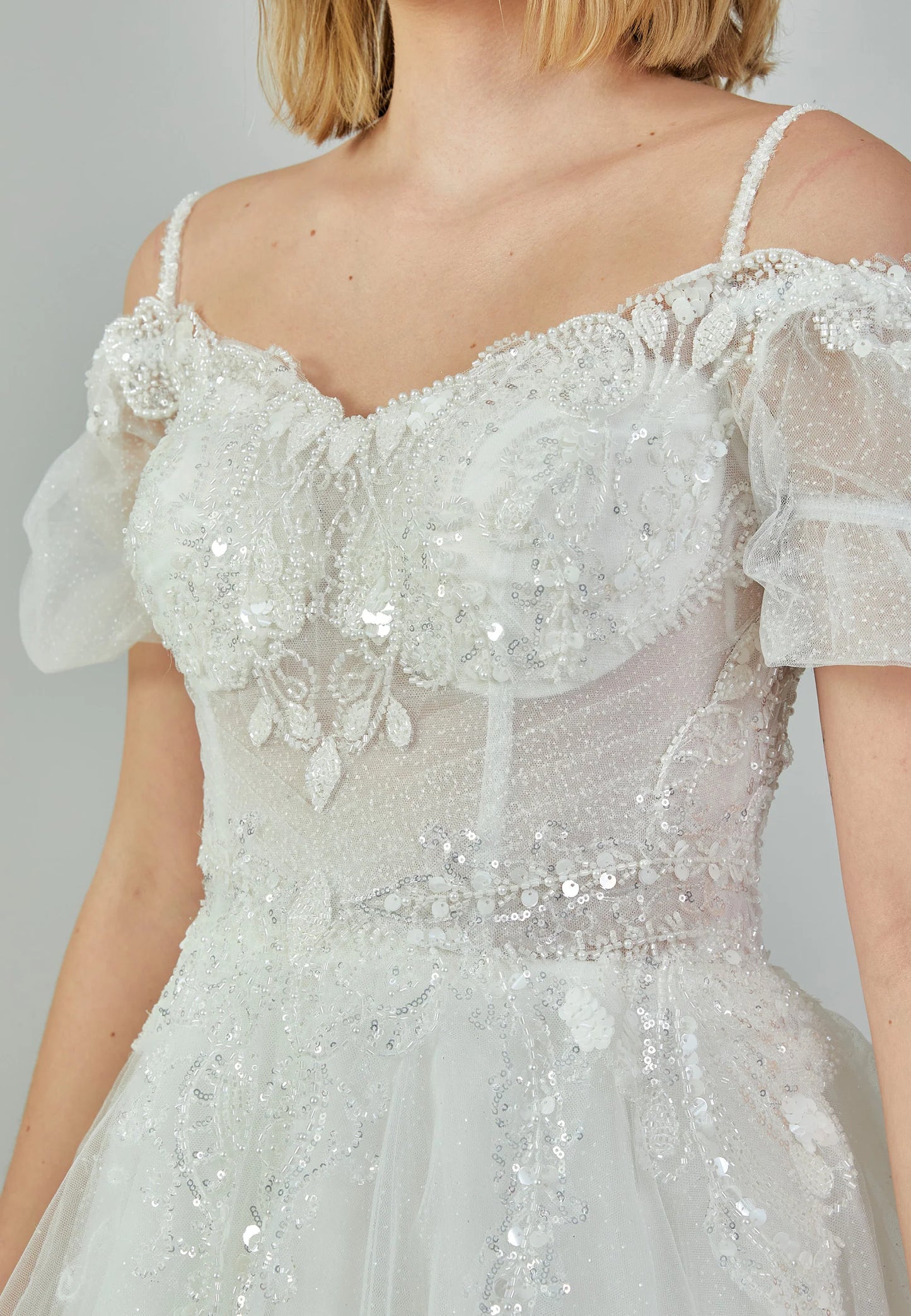 Off Shoulder Maxi Tulle Regular Wedding Dress Unit Price: $200