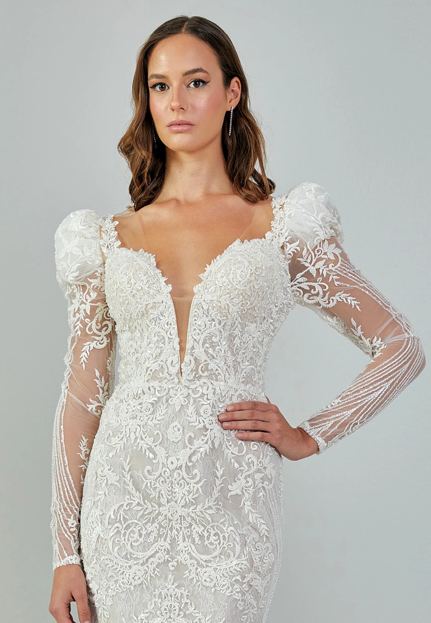 Long Sleeve Maxi Tulle Regular Wedding Dress Unit Price: $500