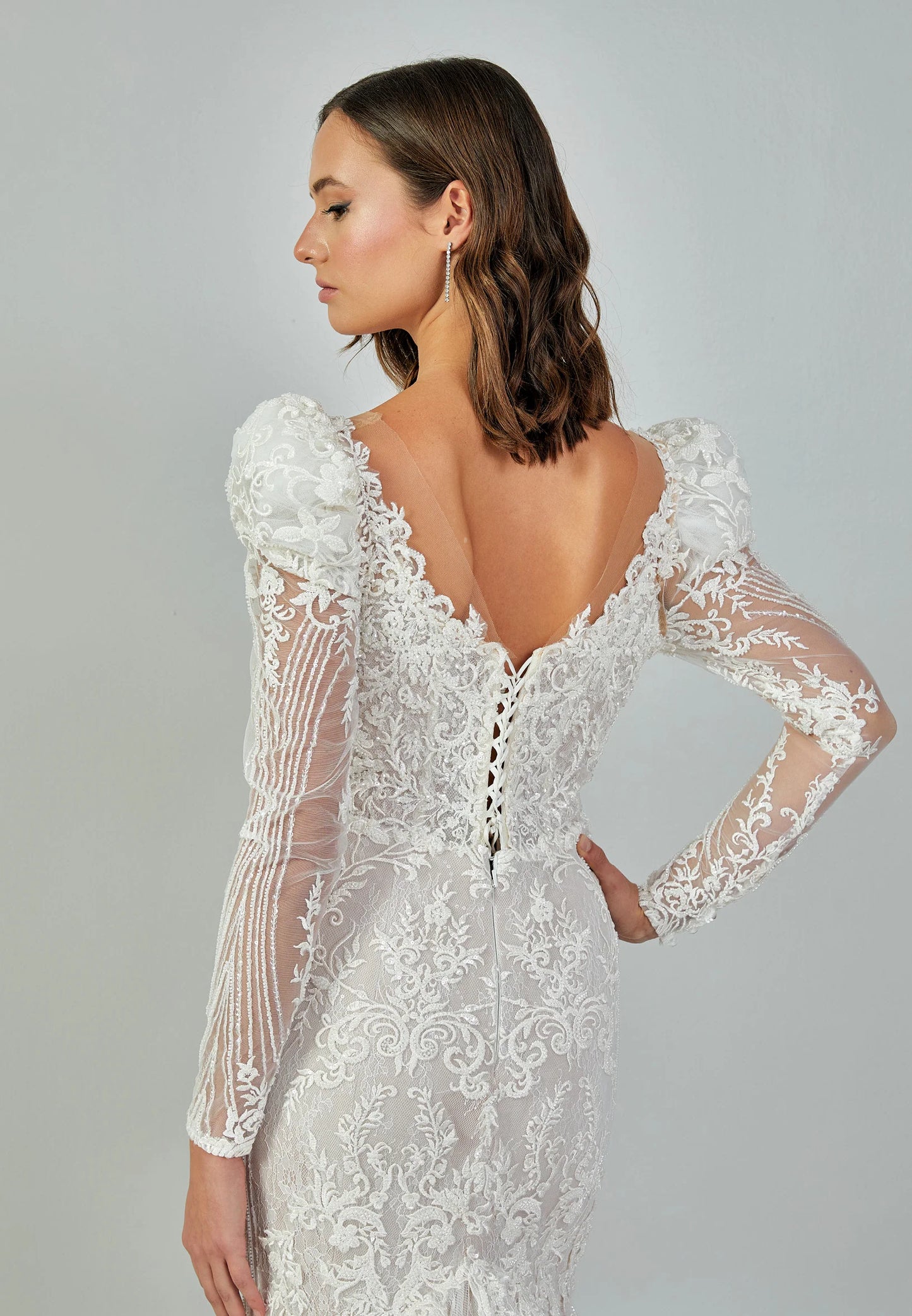 Long Sleeve Maxi Tulle Regular Wedding Dress Unit Price: $500