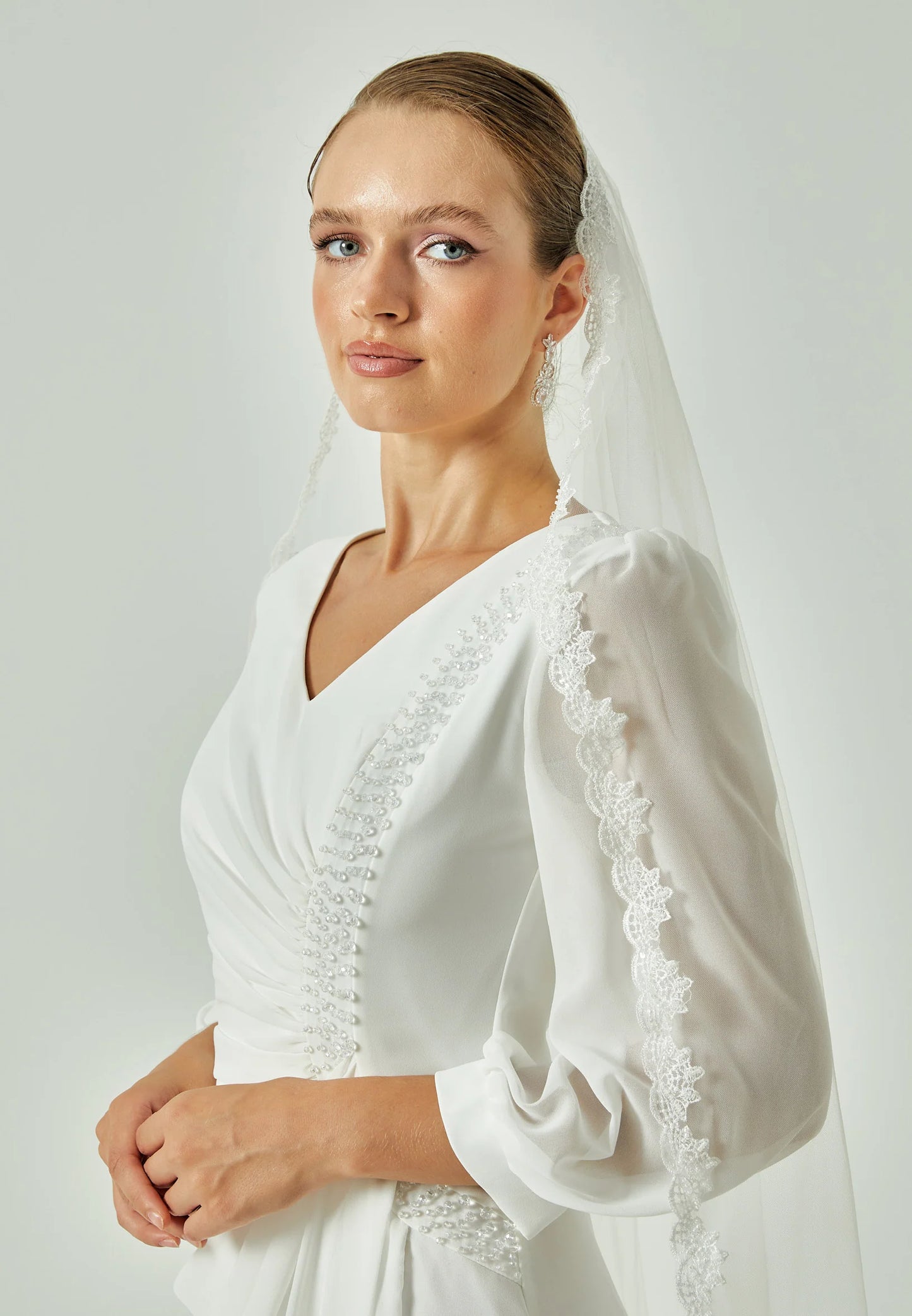 Lace Single Tier Tulle Veil smad195r-01(2*1,5) Unit Price: $38