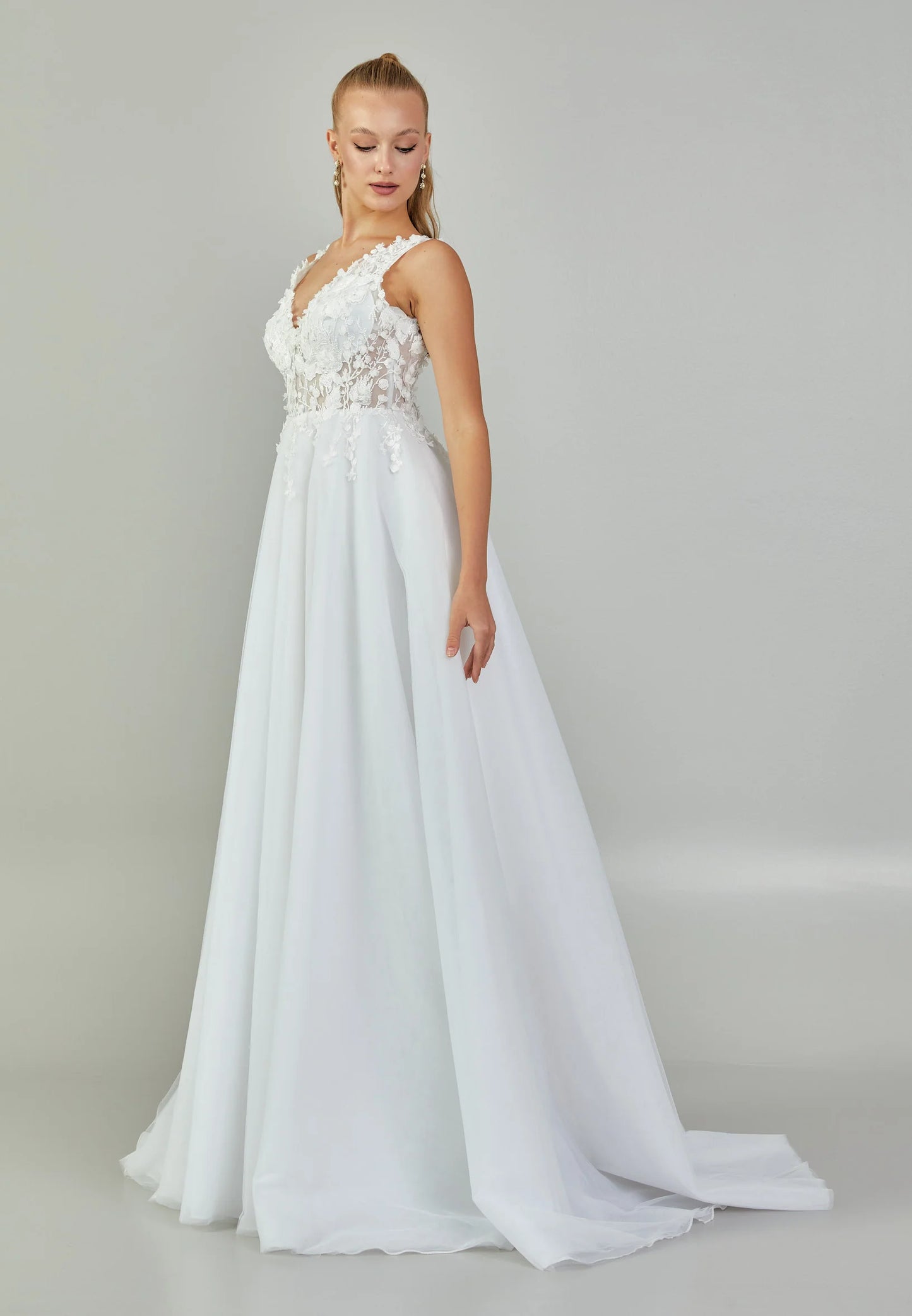 Sleeveless Maxi Tulle Regular Wedding Dress Unit Price: $440