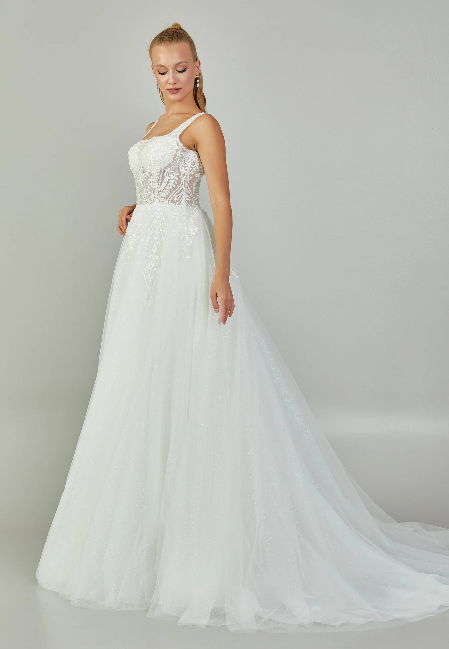 Sleeveless Maxi Tulle Regular Wedding Dress Unit Price: $240