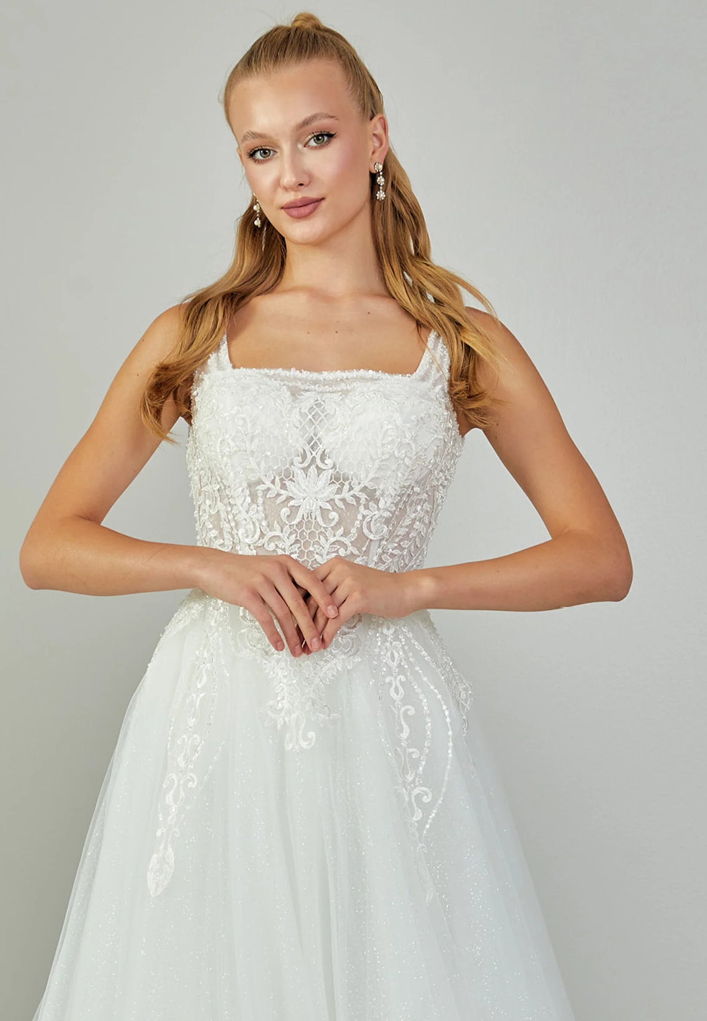 Sleeveless Maxi Tulle Regular Wedding Dress Unit Price: $240