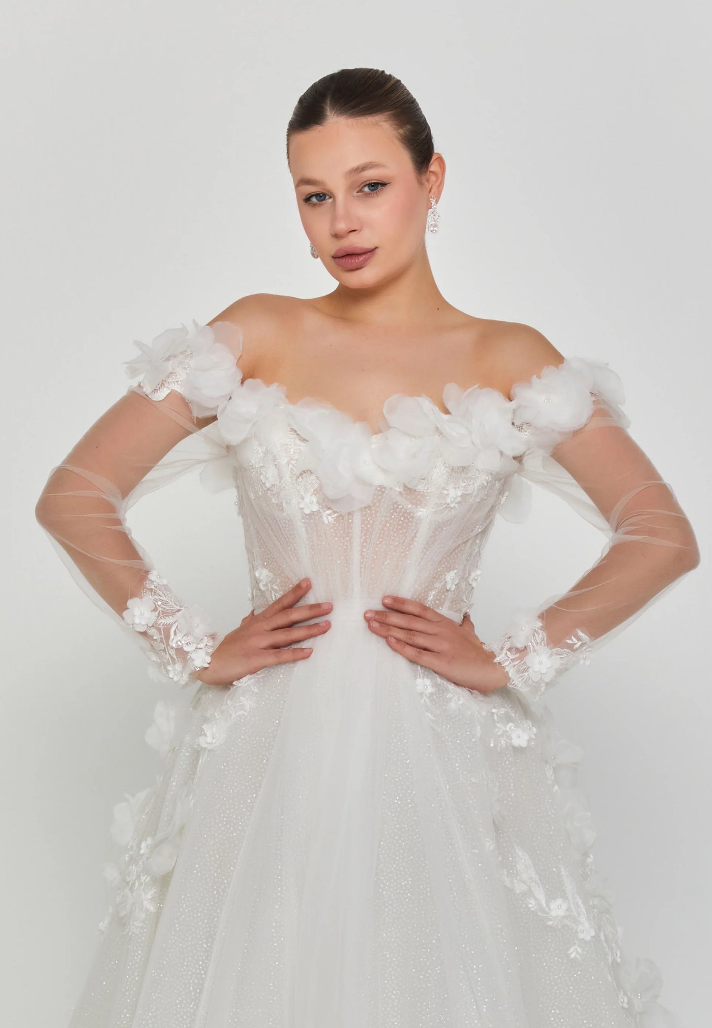 Off Shoulder Maxi Tulle Regular Wedding Dress Unit Price: $380