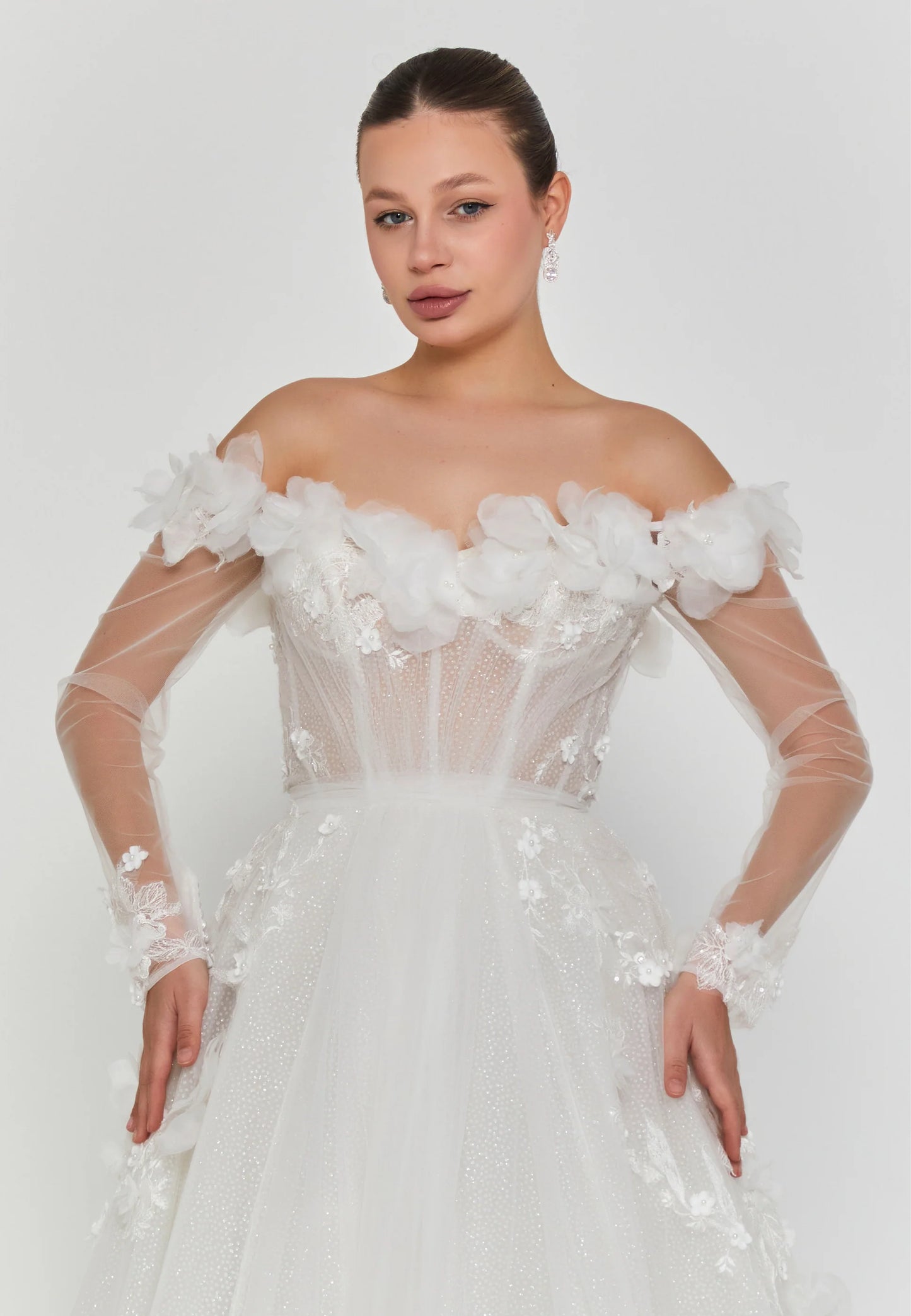 Off Shoulder Maxi Tulle Regular Wedding Dress Unit Price: $380