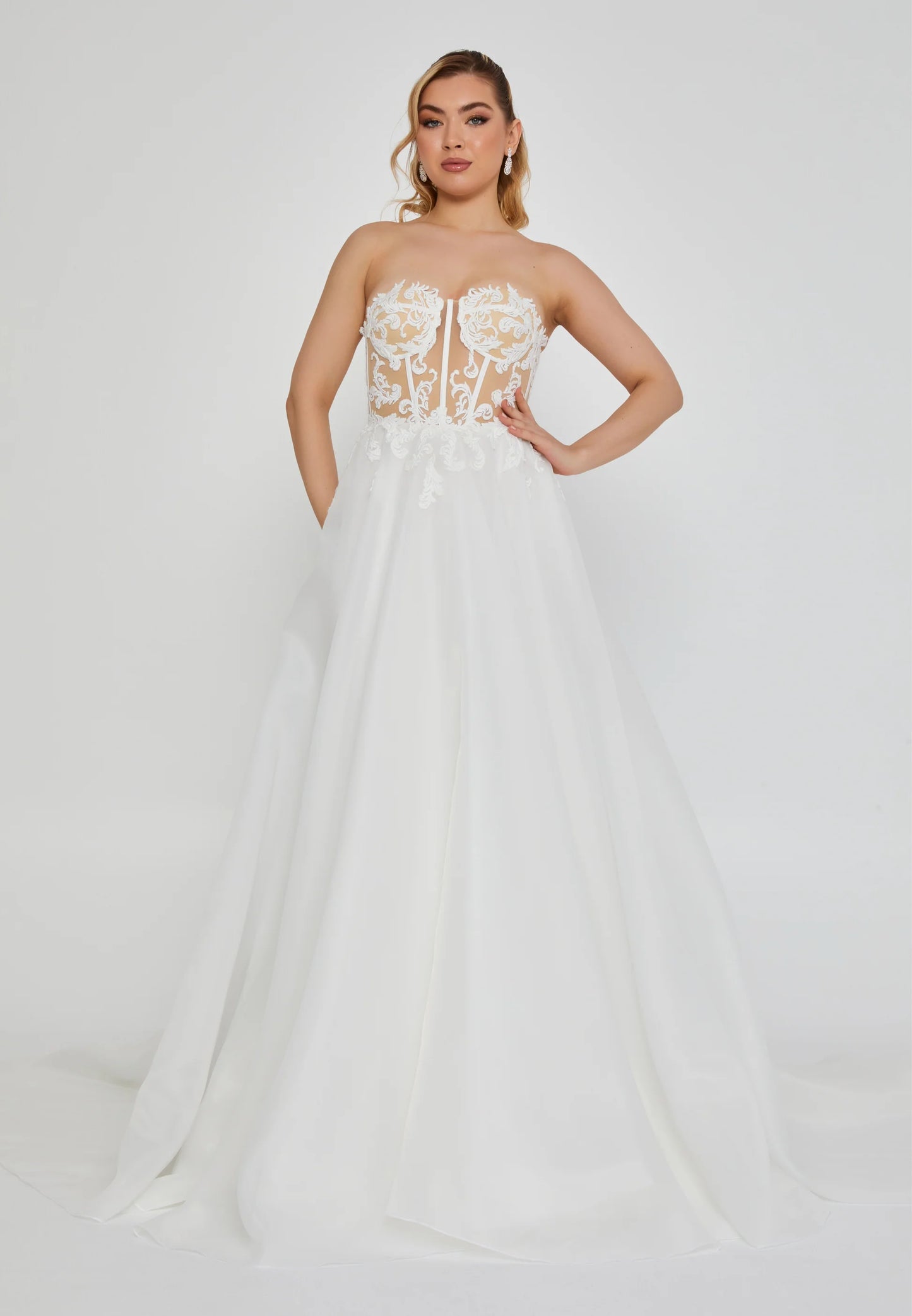 Strapless Maxi Polyester Regular Wedding Dress Unit Price: $395