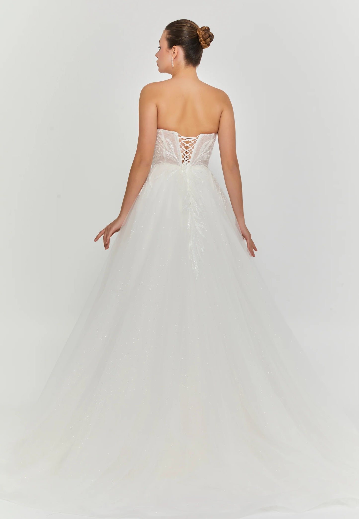 Strapless Maxi Tulle Regular Wedding Dress Unit Price: $410
