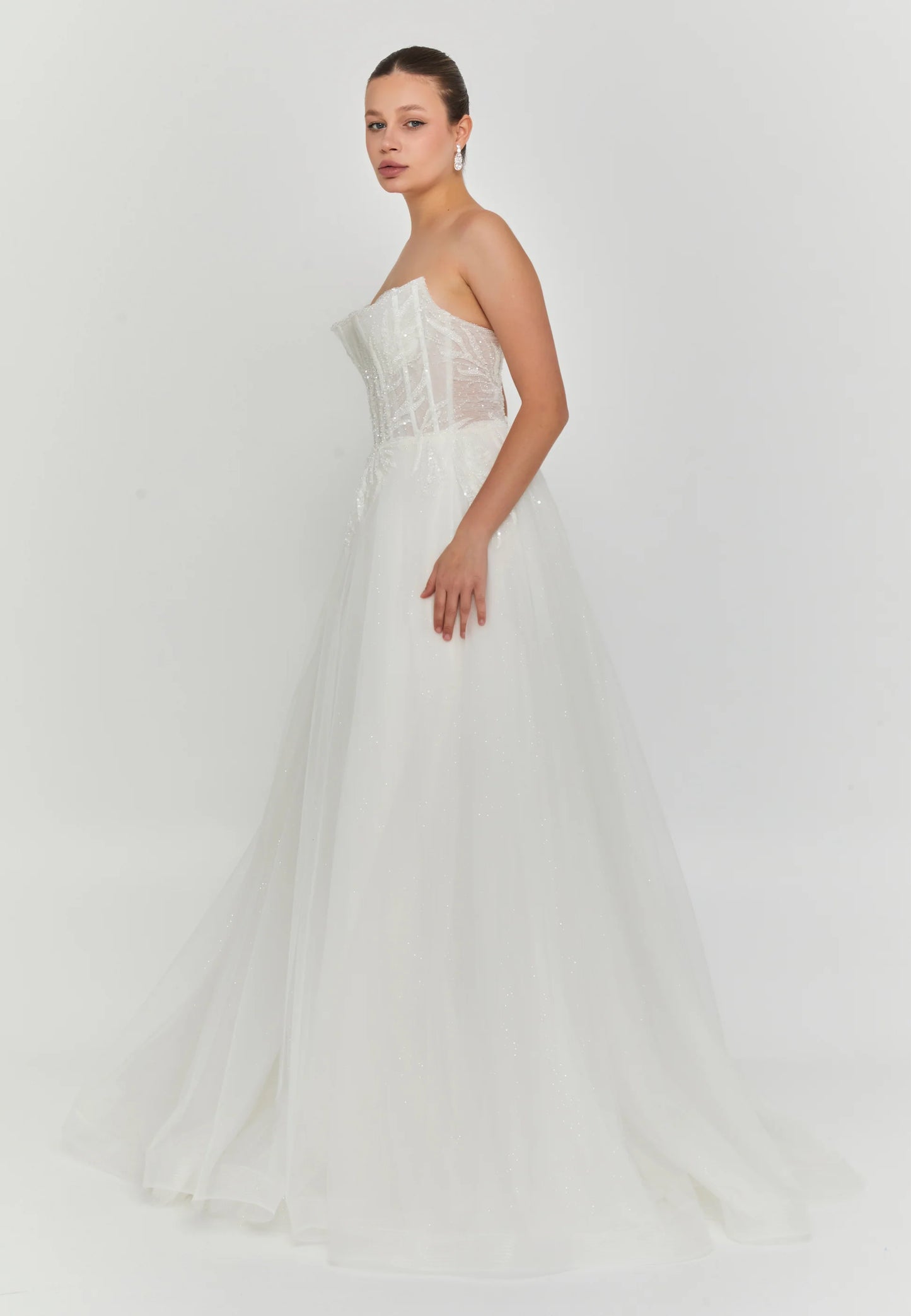 Strapless Maxi Tulle Regular Wedding Dress Unit Price: $410