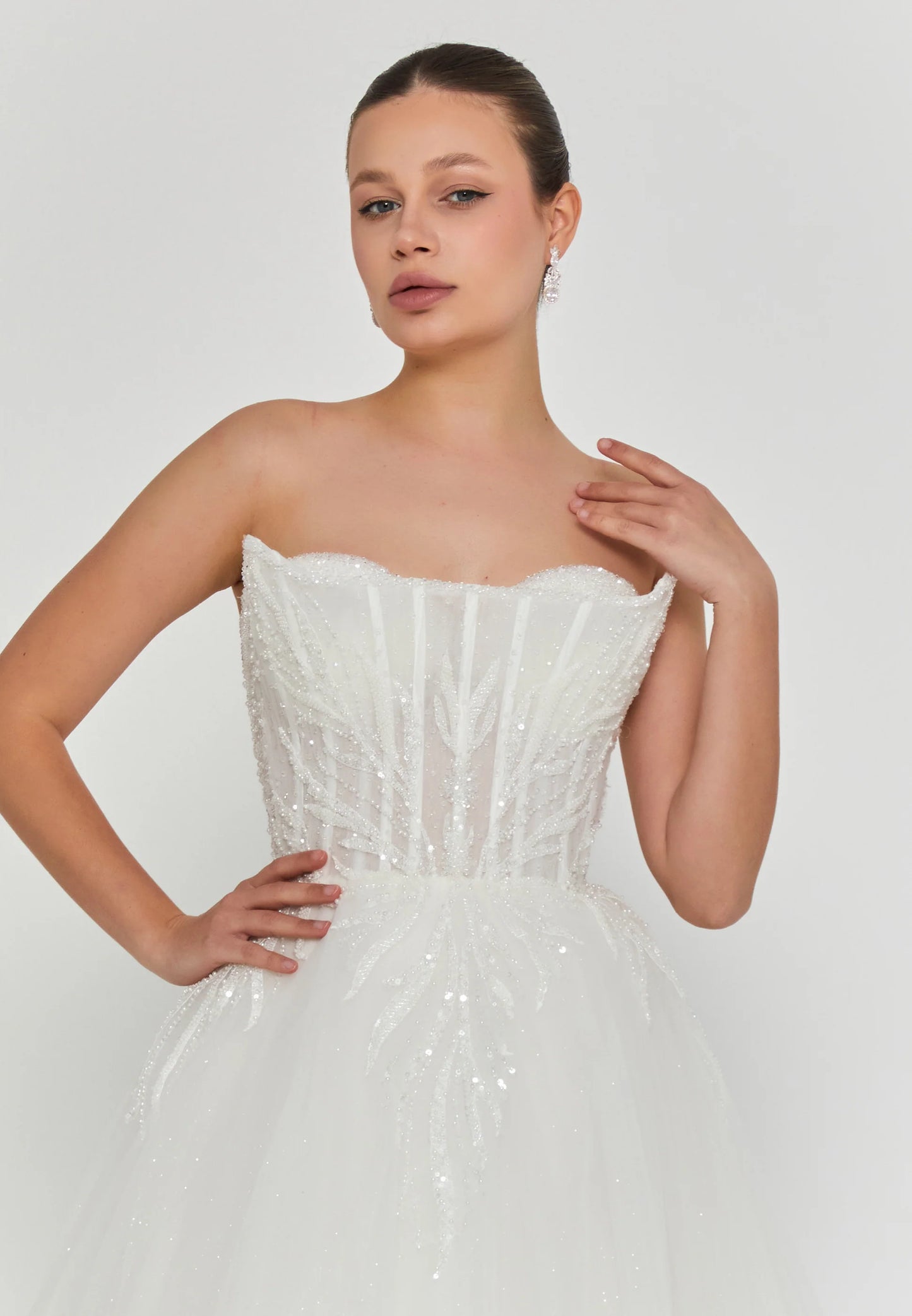 Strapless Maxi Tulle Regular Wedding Dress Unit Price: $410