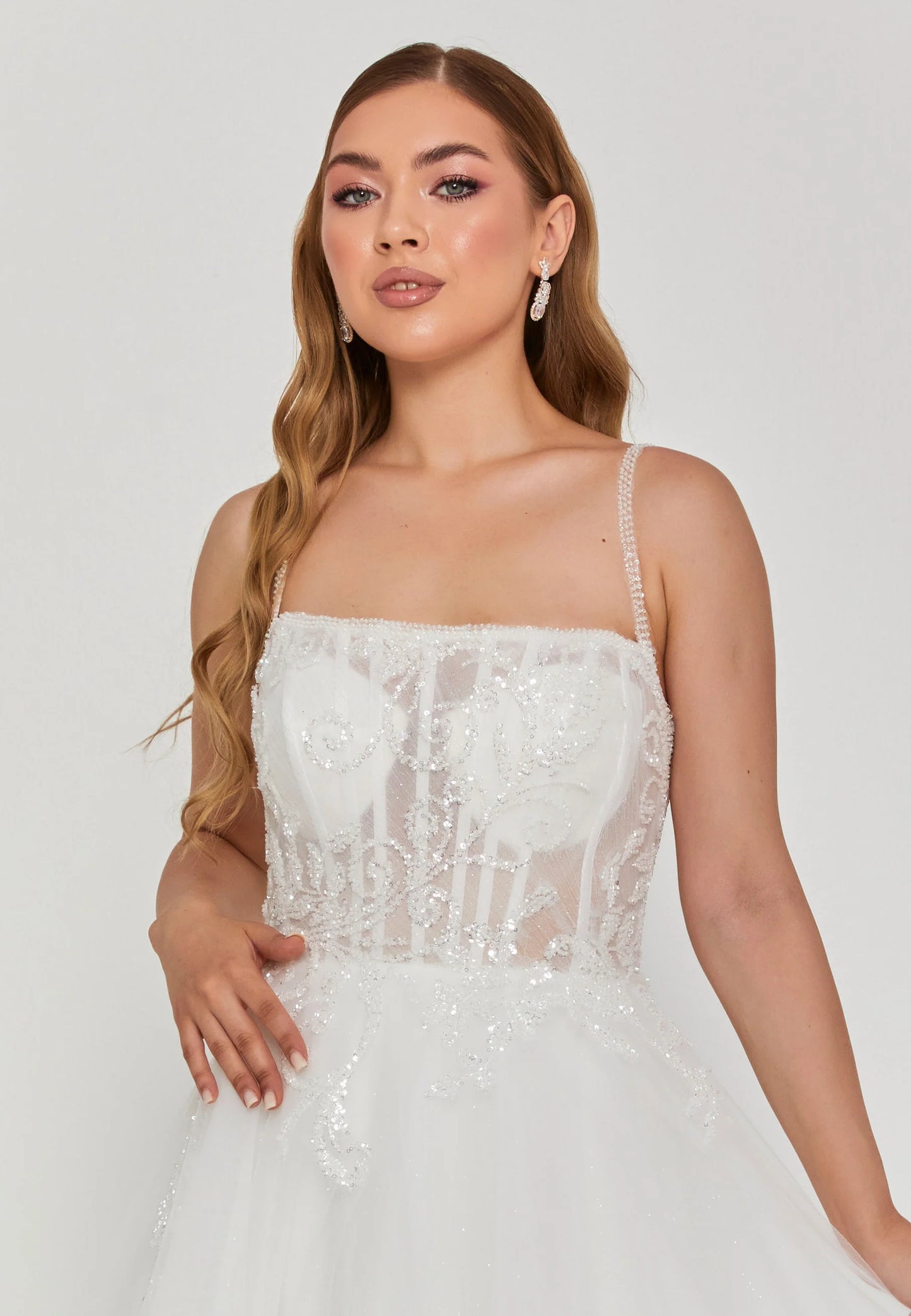Sleeveless Maxi Tulle Regular Wedding Dress Unit Price: $250