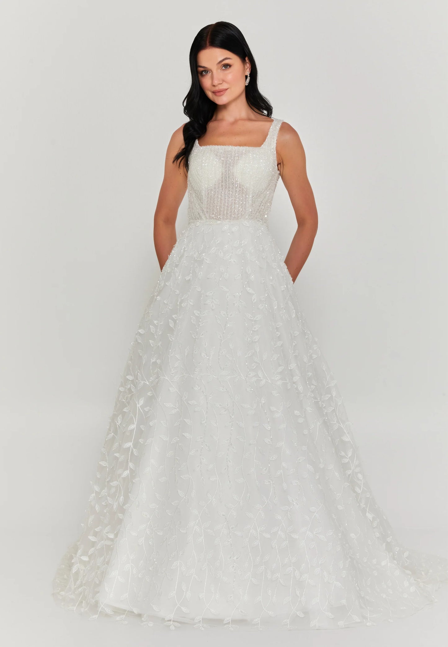 Sleeveless Maxi Tulle Regular Wedding Dress Unit Price: $450