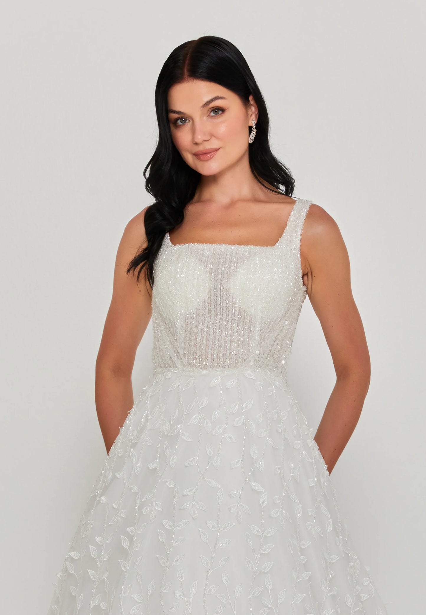Sleeveless Maxi Tulle Regular Wedding Dress Unit Price: $450