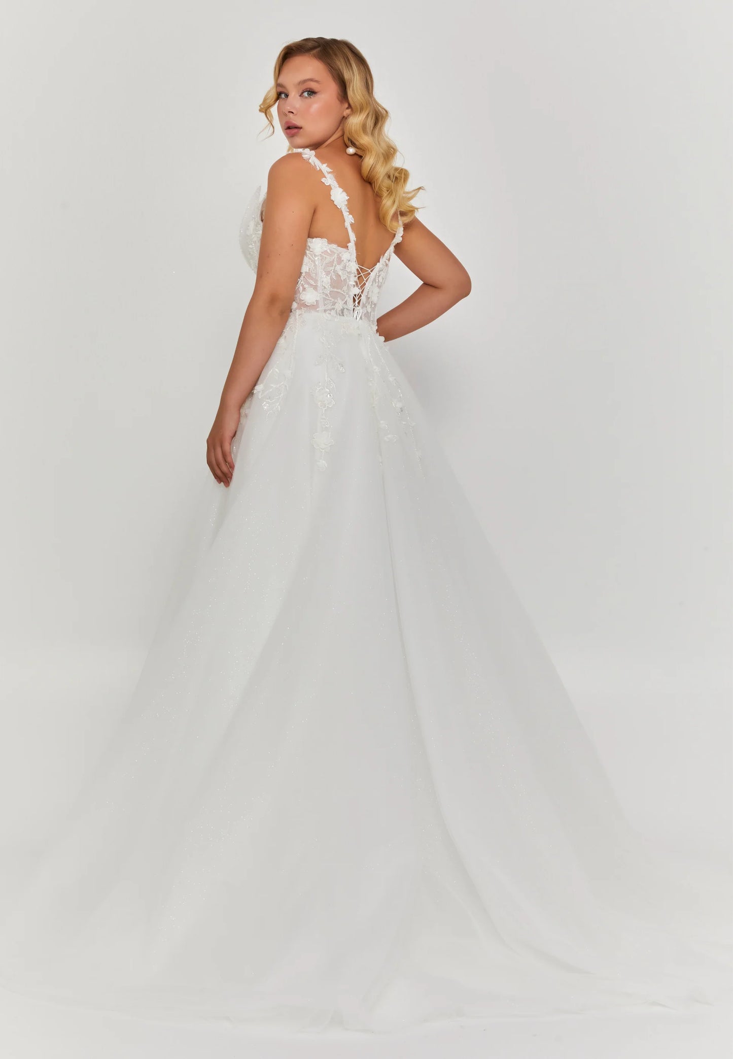Sleeveless Maxi Tulle Regular Wedding Dress Unit Price: $360