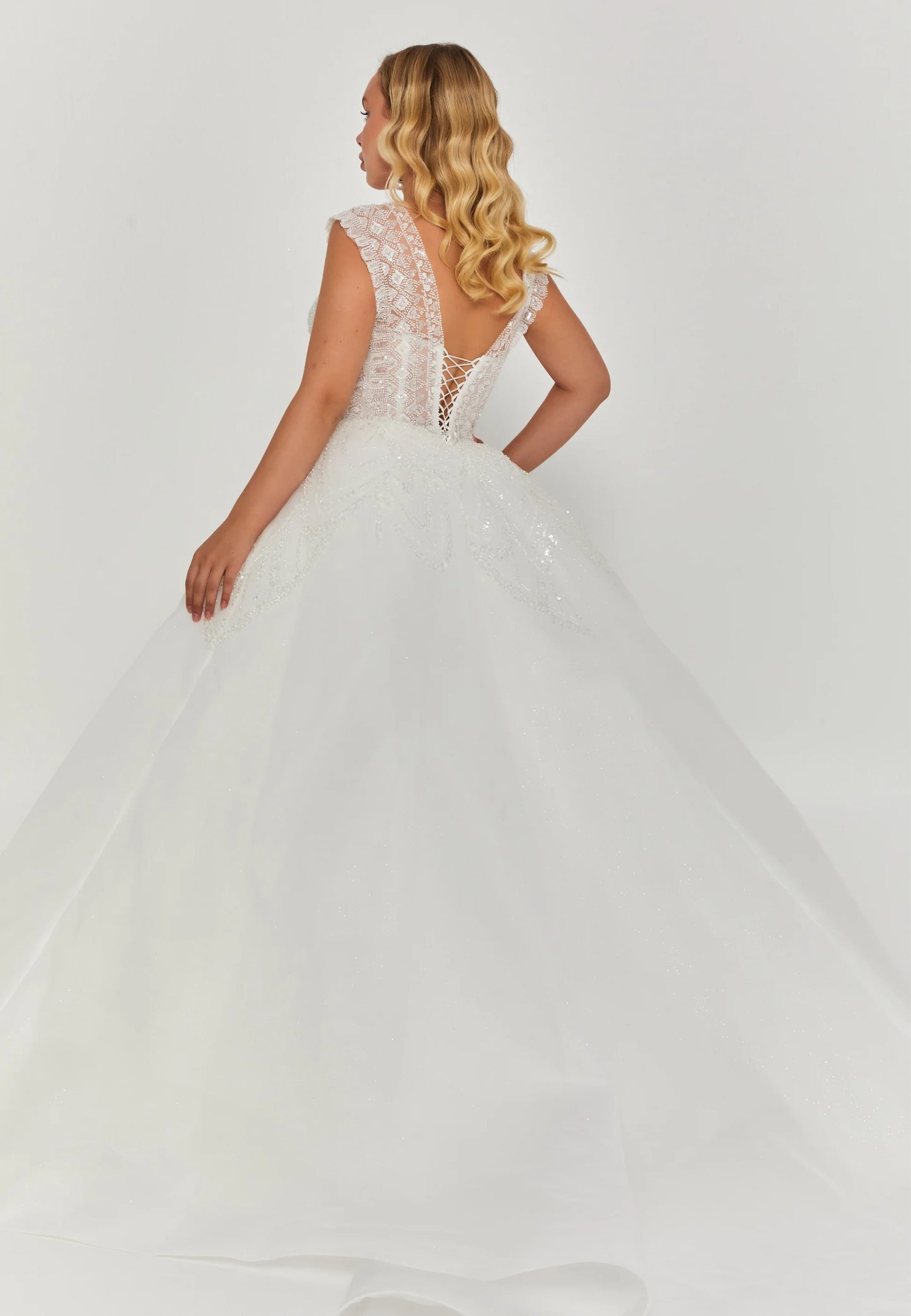 Sleeveless Maxi Tulle Regular Wedding Dress Unit Price: $405