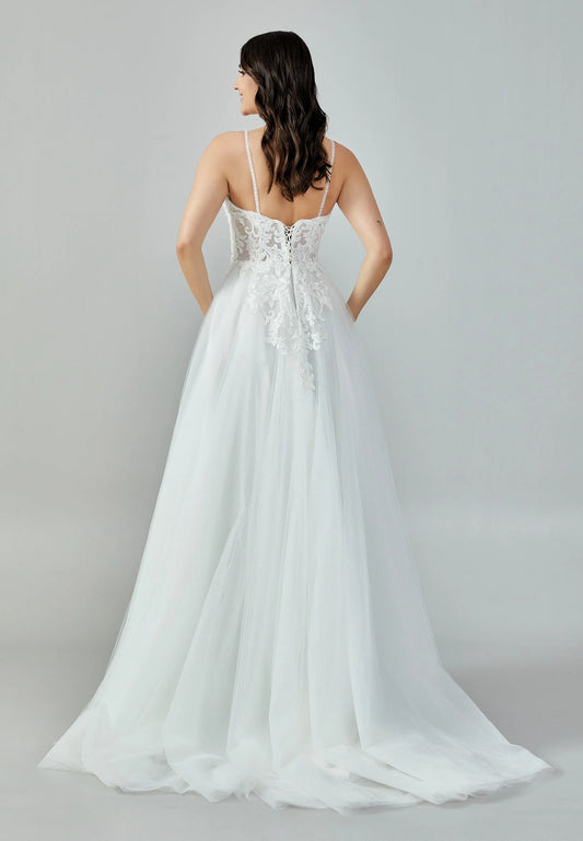 Sleeveless Maxi Tulle Regular Wedding Dress Unit Price: $200
