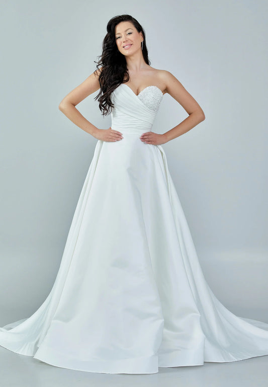 Strapless Maxi Satin Regular Wedding Dress Unit Price: $500