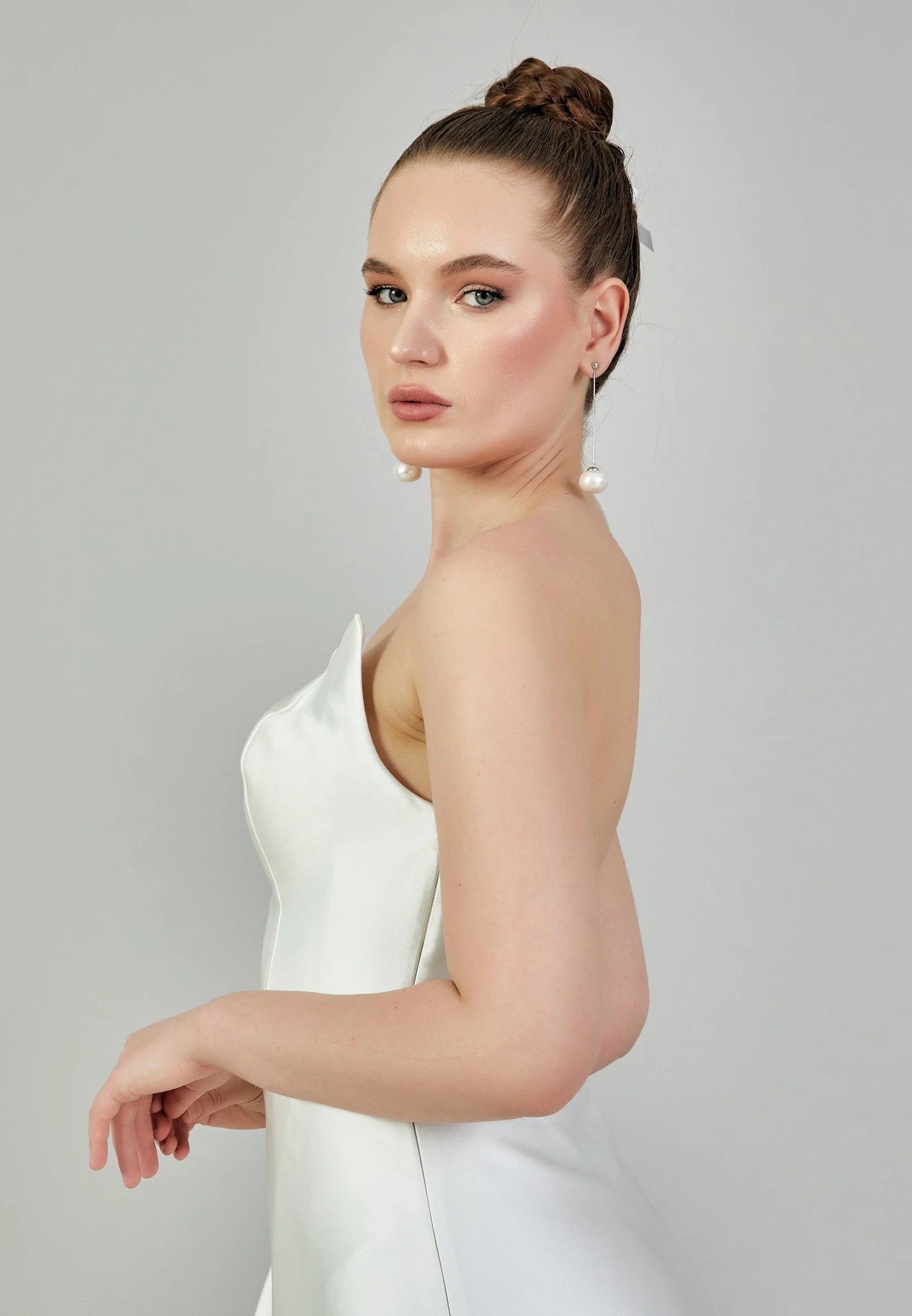 Strapless Maxi Satin Regular Wedding Dress Unit Price: $230