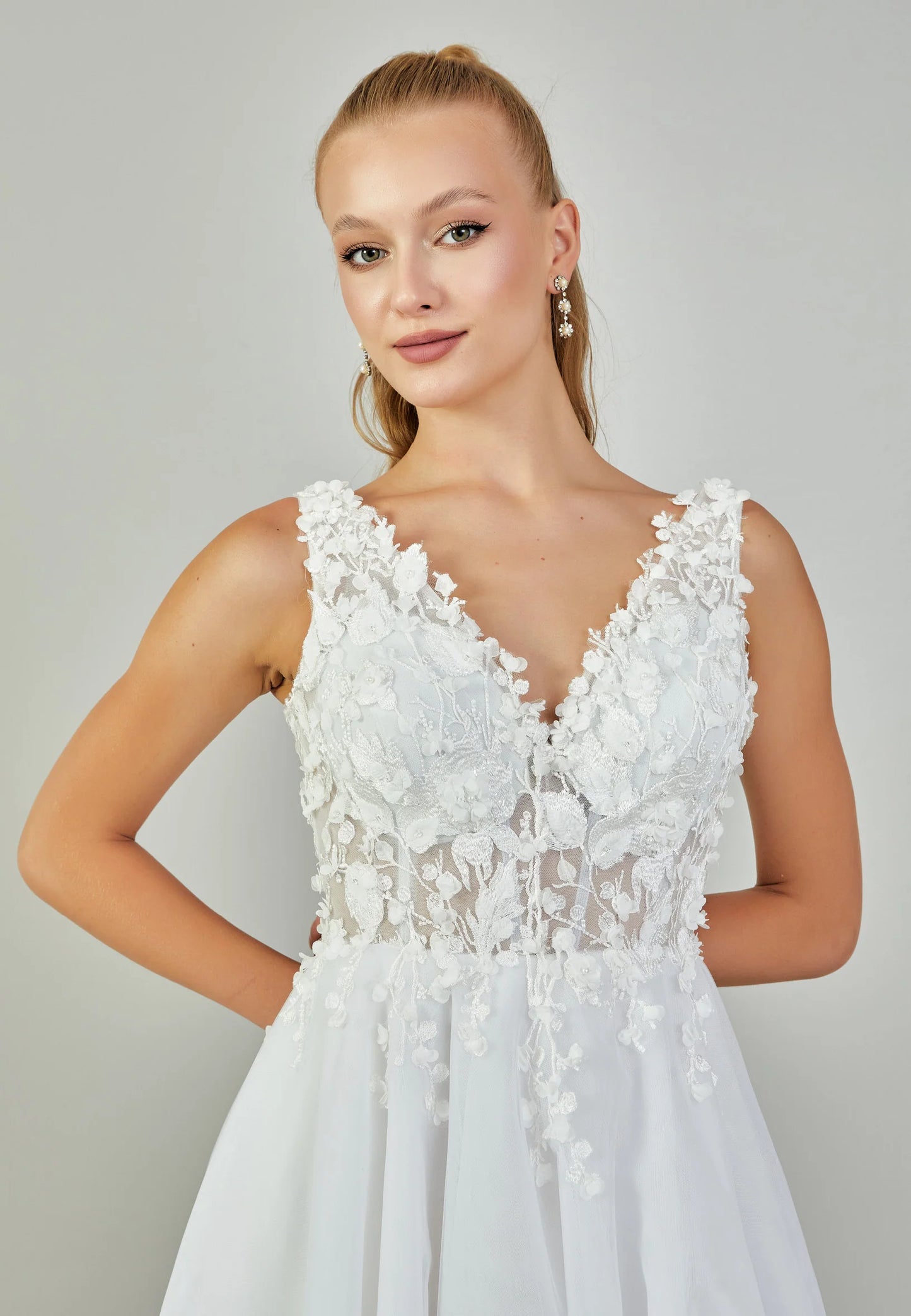 Sleeveless Maxi Tulle Regular Wedding Dress Unit Price: $440