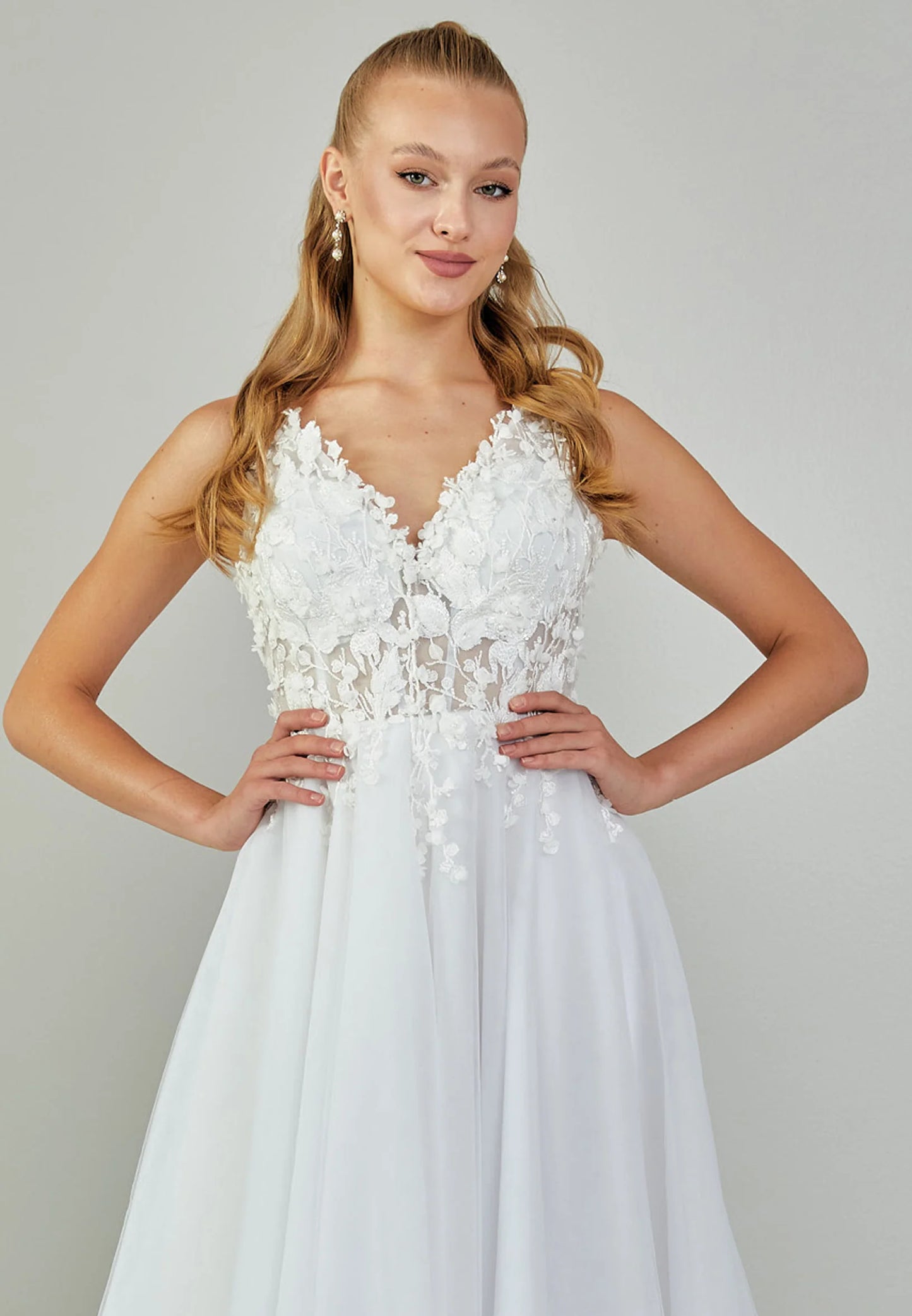 Sleeveless Maxi Tulle Regular Wedding Dress Unit Price: $440