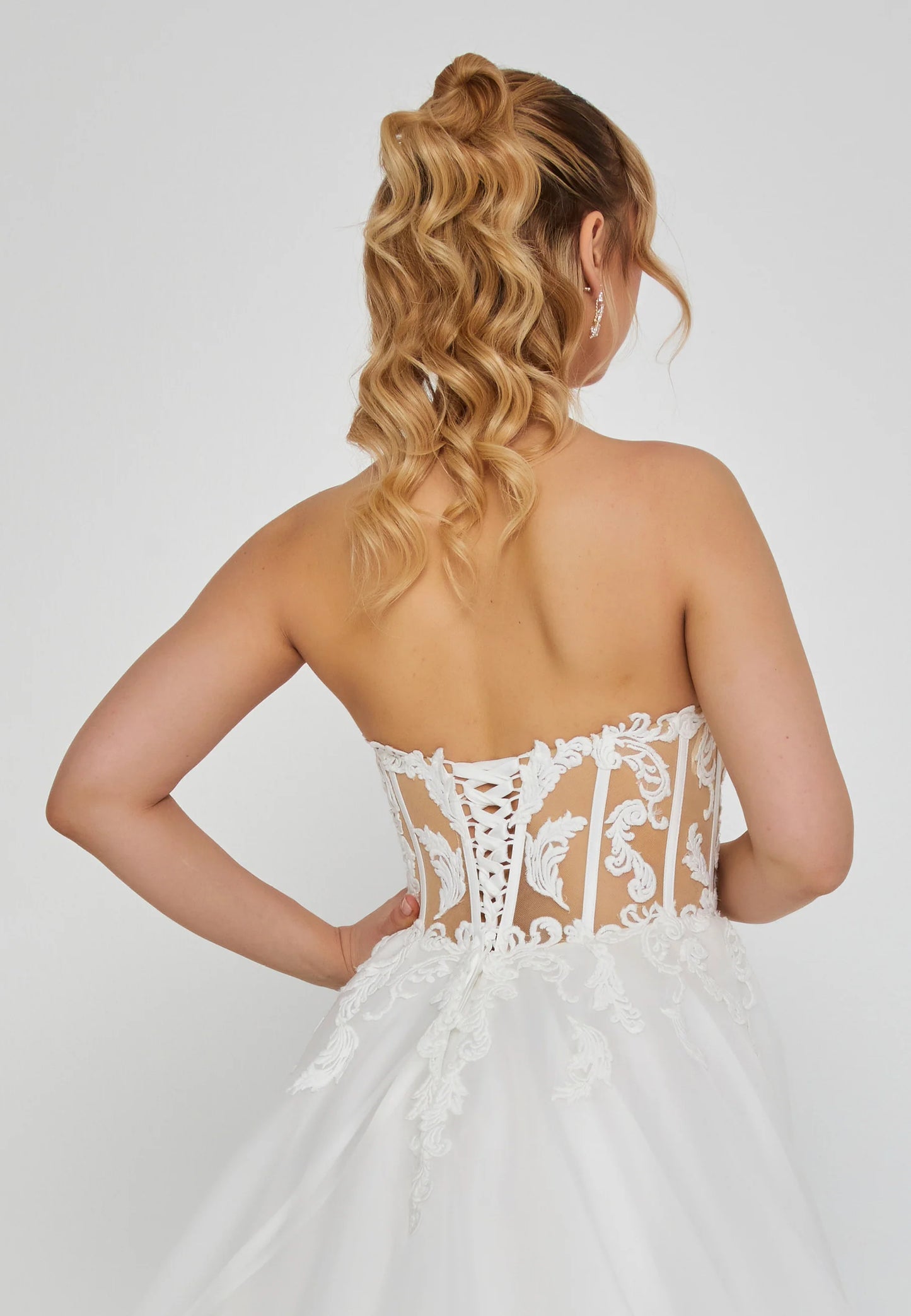 Strapless Maxi Polyester Regular Wedding Dress Unit Price: $395