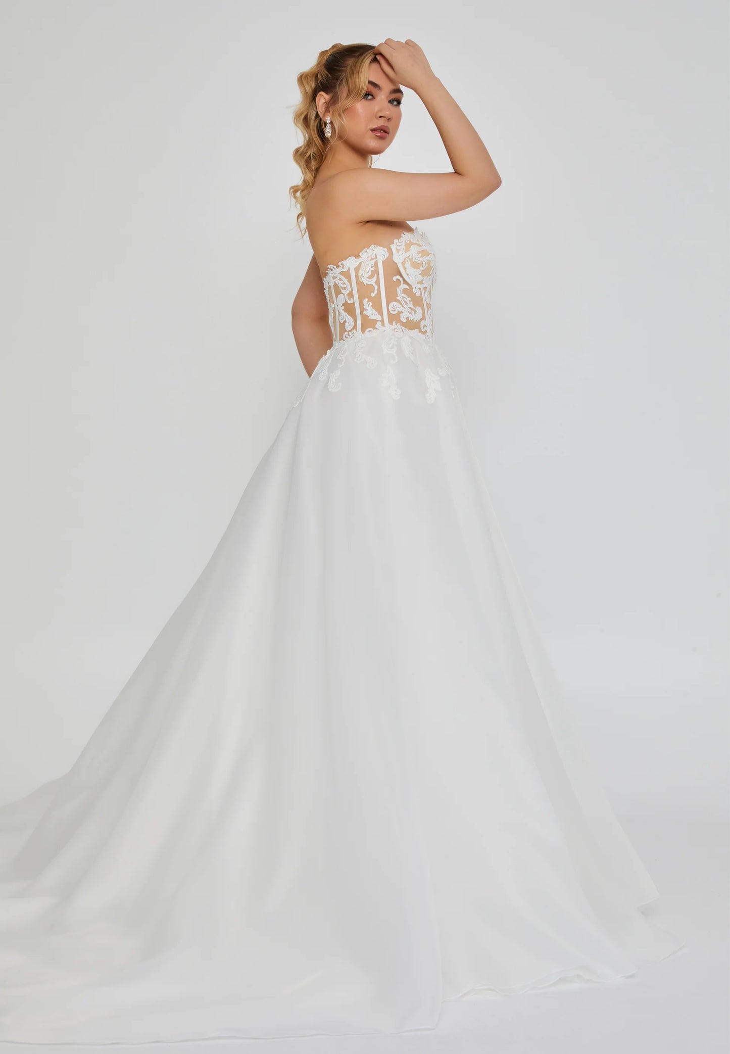 Strapless Maxi Polyester Regular Wedding Dress Unit Price: $395