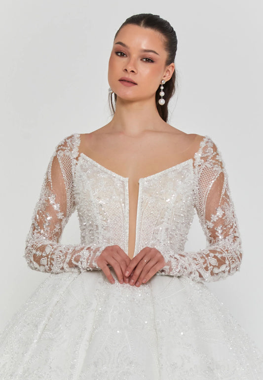Long Sleeve Maxi Tulle Regular Wedding Dress $1050